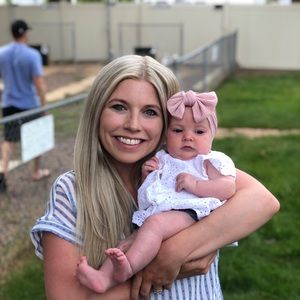 Meet your Posher, Caroline